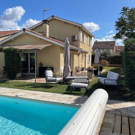 Villa Individuelle - Chassieu Dış mekan fotoğraf