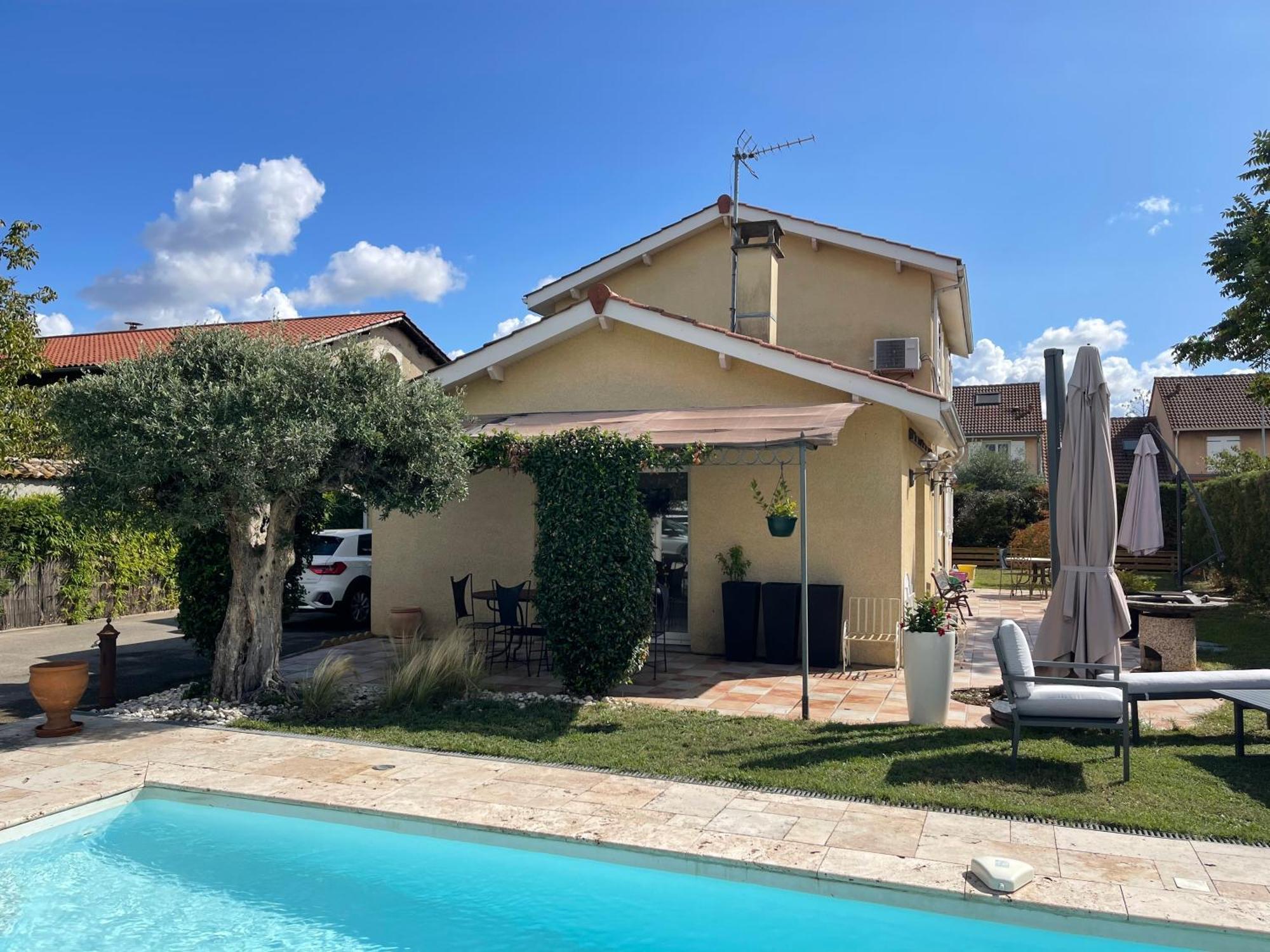 Villa Individuelle - Chassieu Dış mekan fotoğraf